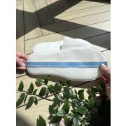 Тапочки с закрытым мысом спанбонд/пенополиэтилен белый 1 пара